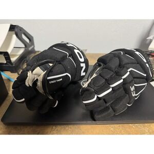 Easton Hockey Gloves 10" Youth S3